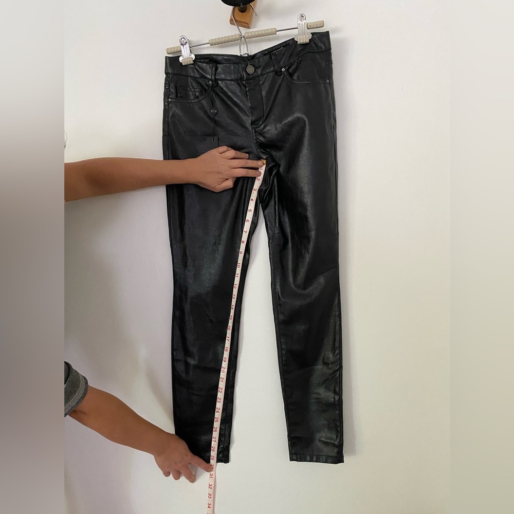 Women’s Blank NYC skinny classique faux leather pants - Picture 15 of 16